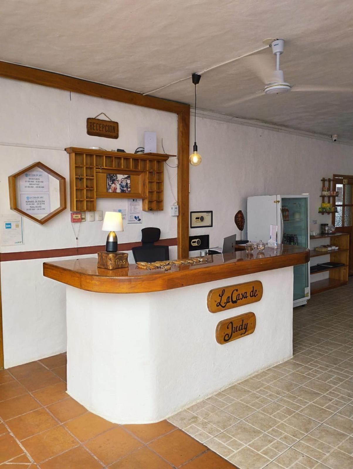 Hotel La Casa De Judy Puerto Ayora  Bagian luar foto
