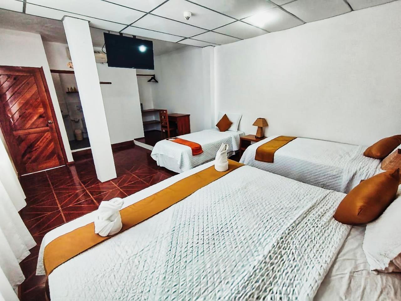 Hotel La Casa De Judy Puerto Ayora  Bagian luar foto