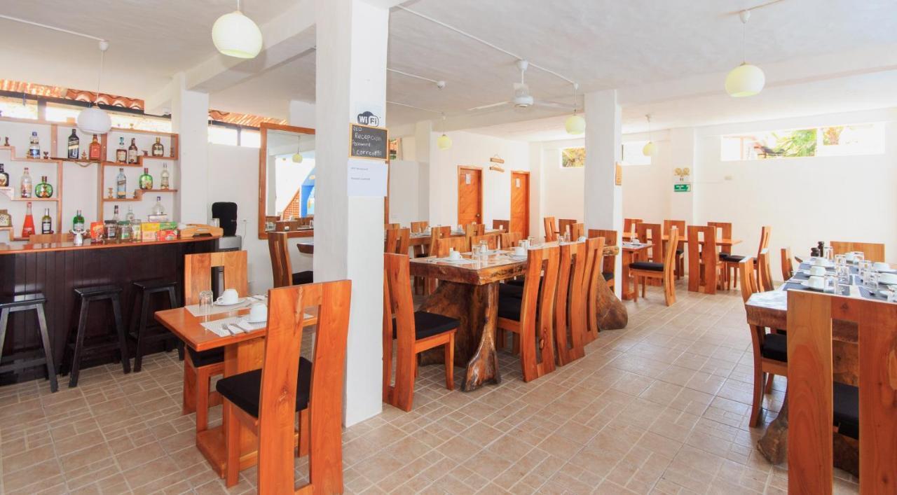 Hotel La Casa De Judy Puerto Ayora  Bagian luar foto