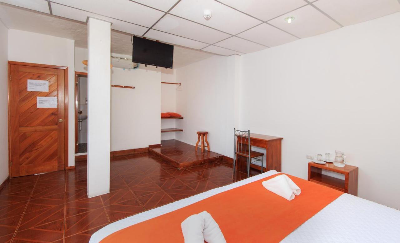 Hotel La Casa De Judy Puerto Ayora  Bagian luar foto
